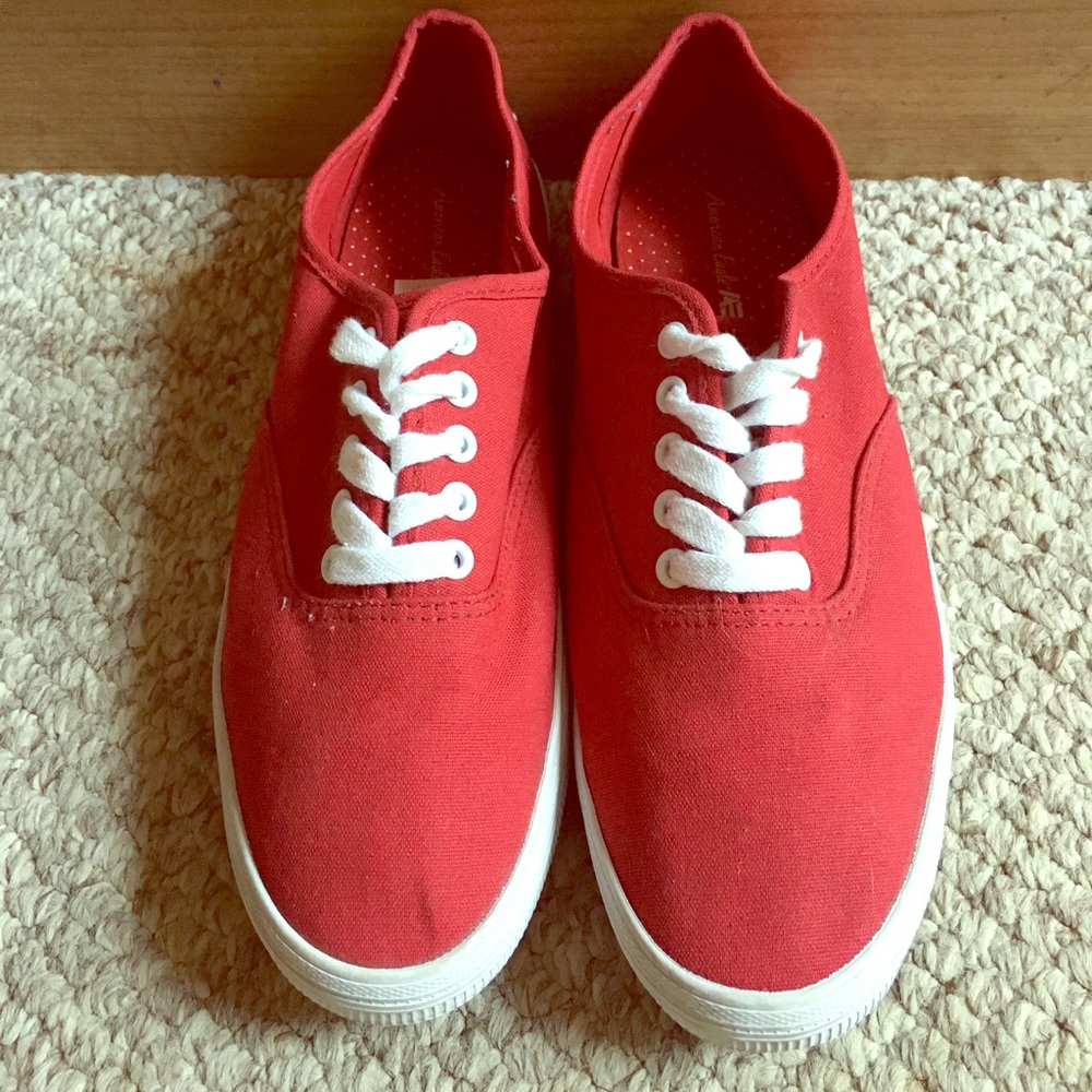 red American eagle low tops